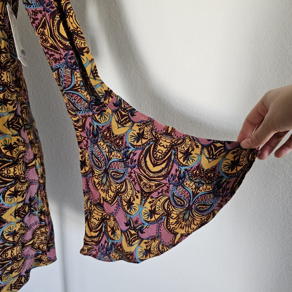NWT Free People Ossie Vibes Boho Paisley Hippie Bell Sleeve Mini Dress Size 2 - Picture 6 of 14
